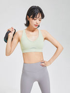 新色入荷 高強度 メッシュ入り美背中 スポーツブラ - SLOLI
